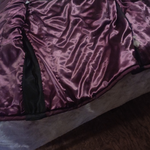 Woman's Calvin Klein purple puffer zip up quilted vest size medium - Picture 8 of 10